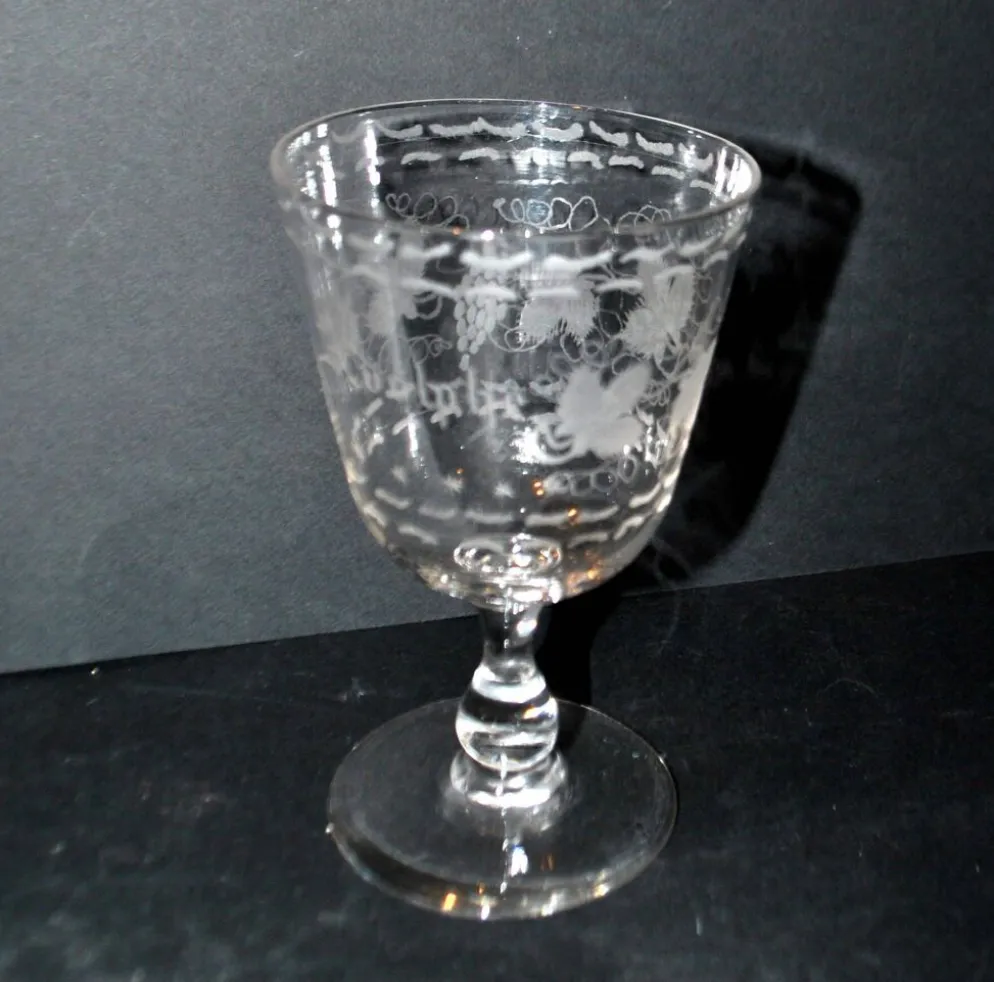Verre gobelet ancien souvenir gravé à la roue et prénom Adolphe