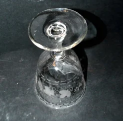Verre gobelet ancien souvenir gravé à la roue et prénom Adolphe