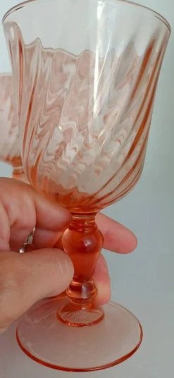 Verre rose torsade Luminarc rosaline