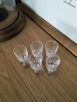 5 verres