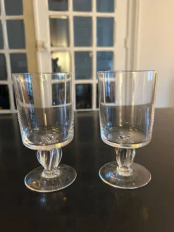 10,verres ancien au pied torsadé