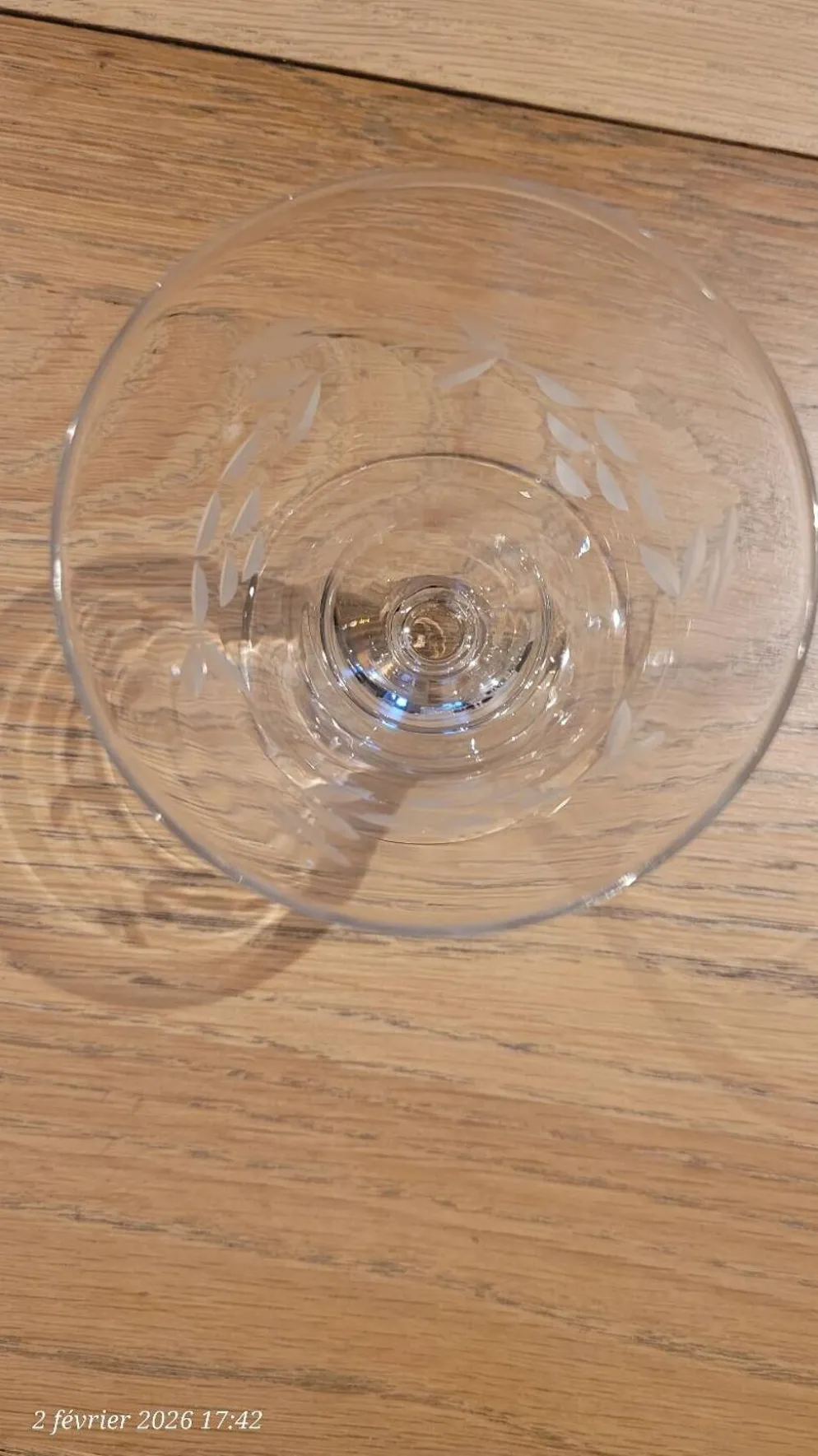 4 verres anciens en verre gravé