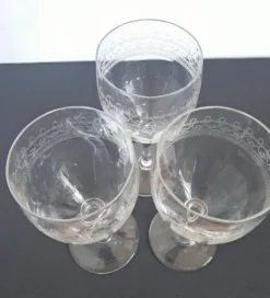3 verres anciens guilloches années 20