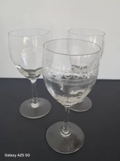 3 verres anciens guilloches années 20