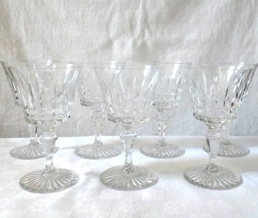 7 verres a vin blanc cristal - 13 cm Baccarat Buckinham