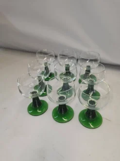 9 verres a vin d'Alsace des années 70