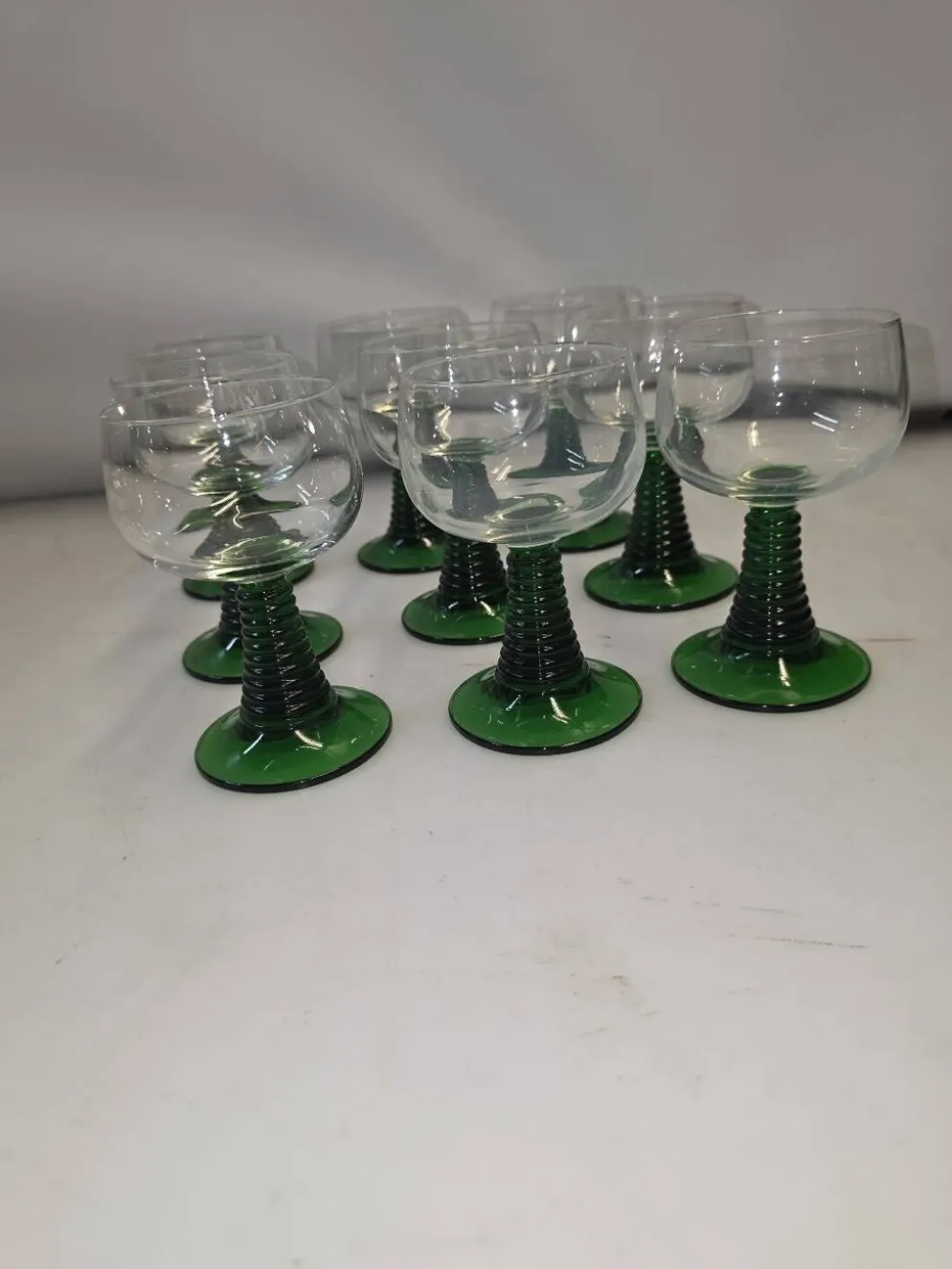 9 verres a vin d'Alsace des années 70
