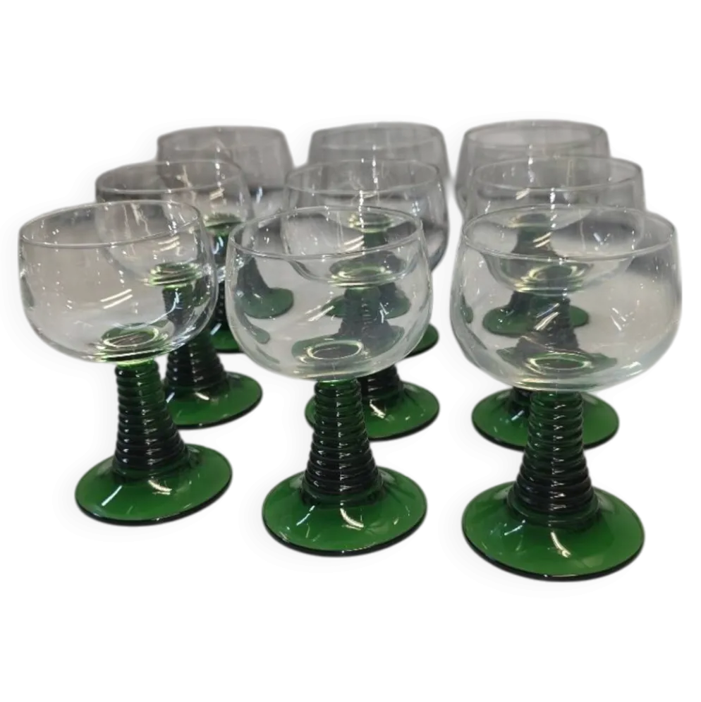 9 verres a vin d'Alsace des années 70