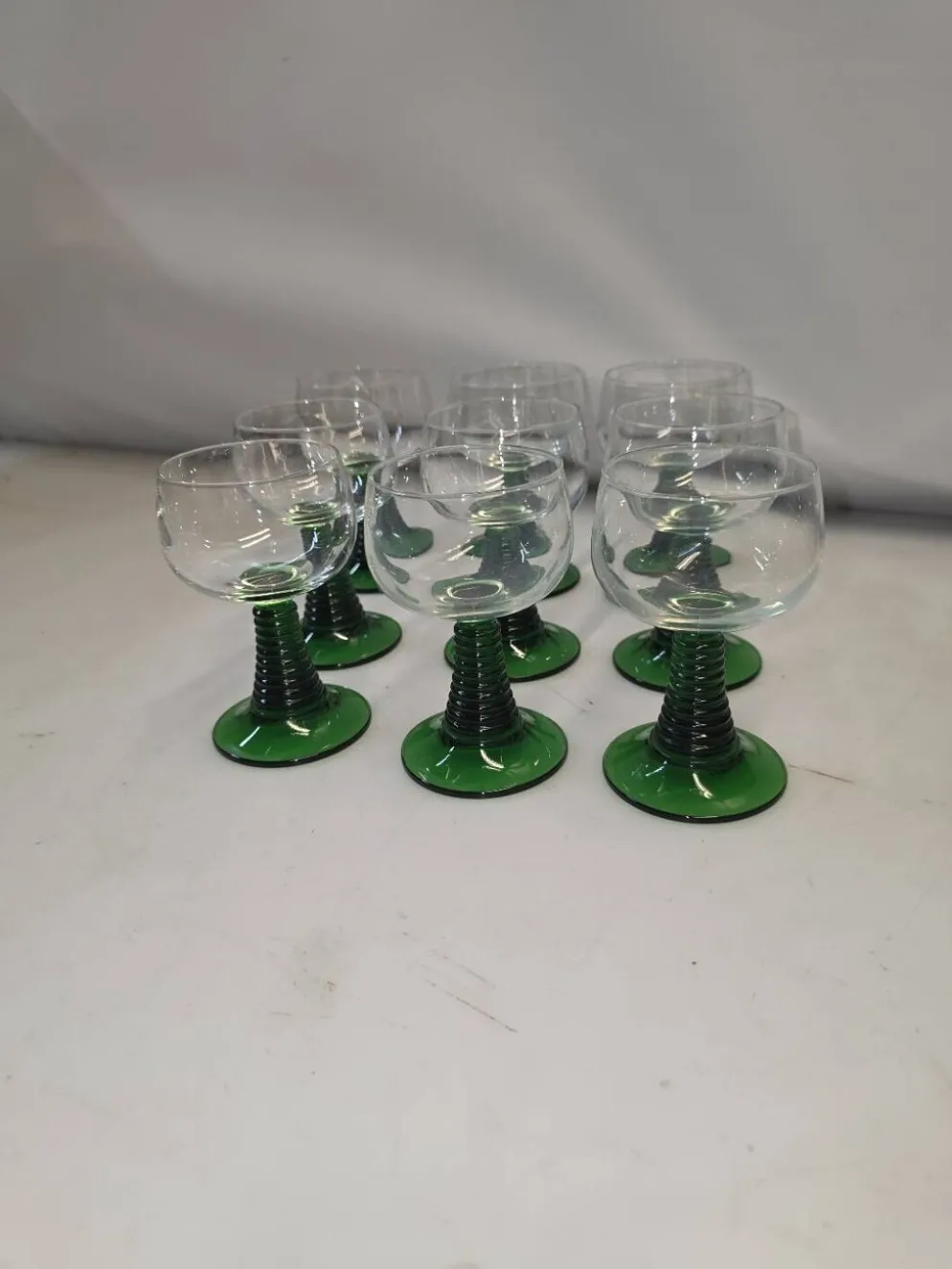 9 verres a vin d'Alsace des années 70