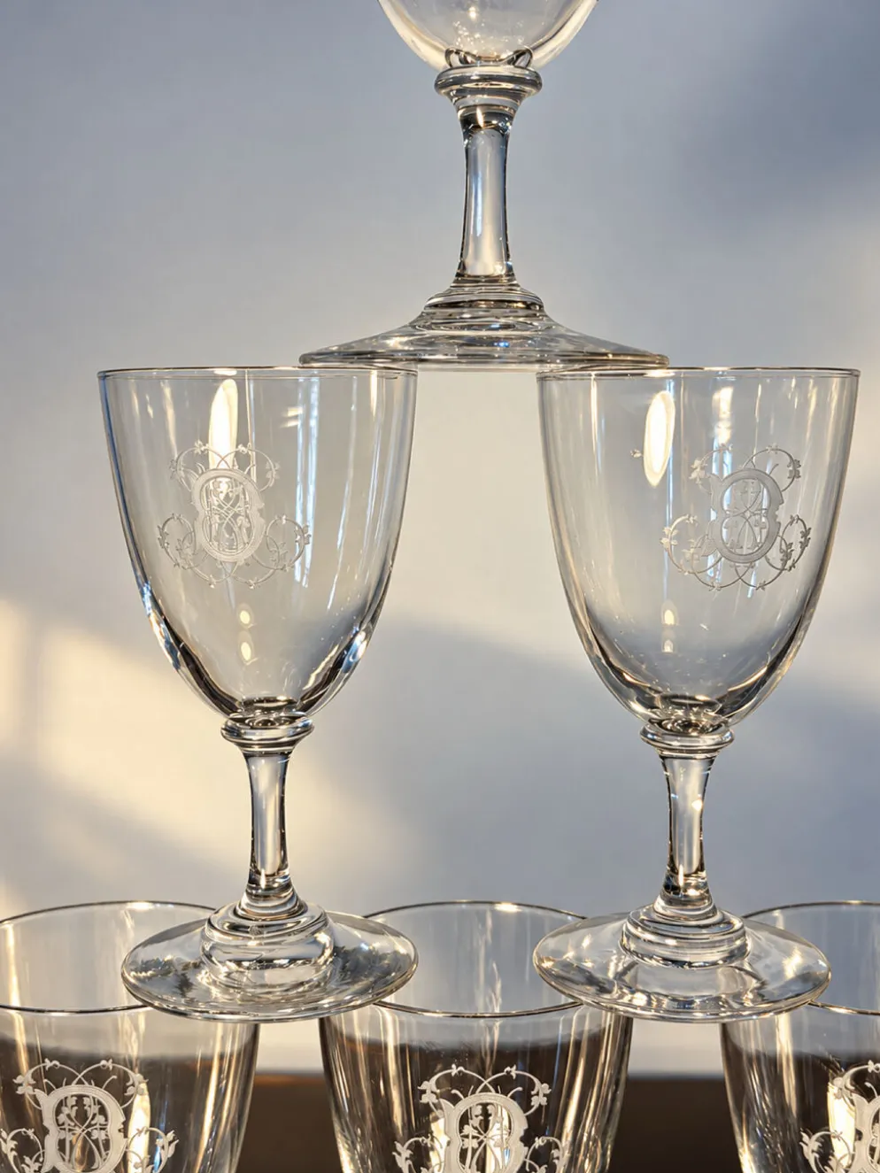 6 verres Baccarat en forme de funnel, fin 19e - début 20e siècle.