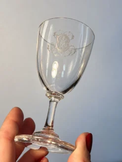 6 verres Baccarat en forme de funnel, fin 19e - début 20e siècle.