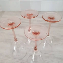 4 Verres à Eau ou Vin / verre à pied Rose