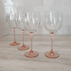 4 Verres à Eau ou Vin / verre à pied Rose