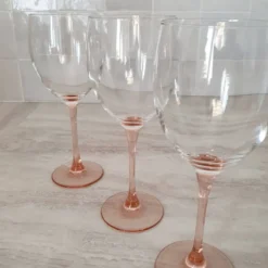 4 Verres à Eau ou Vin / verre à pied Rose