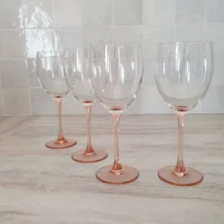 4 Verres à Eau ou Vin / verre à pied Rose