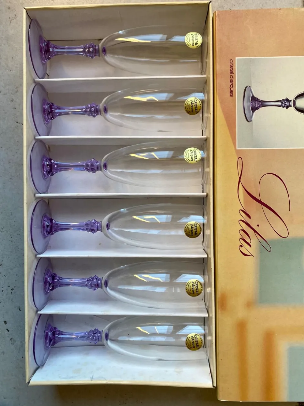18 verres en cristal série Lilas vintage