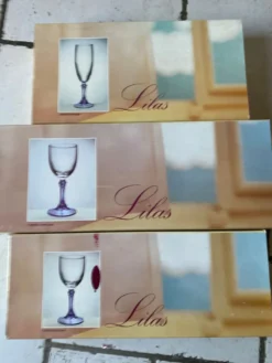 18 verres en cristal série Lilas vintage