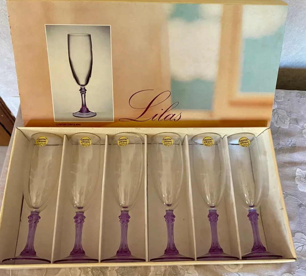 18 verres en cristal série Lilas vintage
