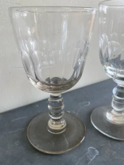 Verres à facettes anciens