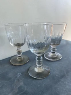 Verres à facettes anciens