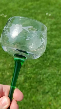 Verres gravés anciens