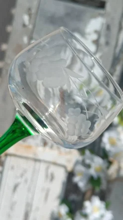 Verres gravés anciens