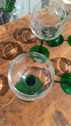 Verres gravés anciens