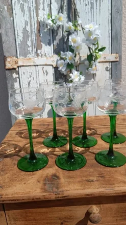 Verres gravés anciens