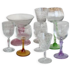 8 verres à liqueur dépareillés vintage en verre et cristal