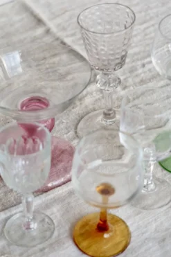 8 verres à liqueur dépareillés vintage en verre et cristal