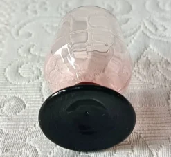 9 verres à liqueur français rose pied noir vintage france