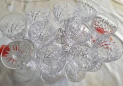 verres à liqueur à pied service Chantilly de la Cristallerie Saint-Louis