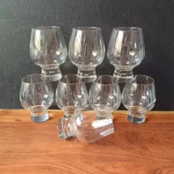 8 verres modèle