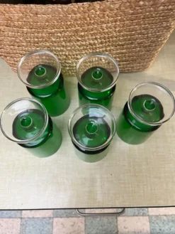 5 verres à pied