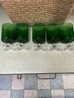 5 verres à pied