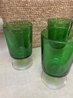5 verres à pied