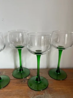 6 verres à pied