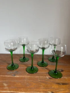 6 verres à pied