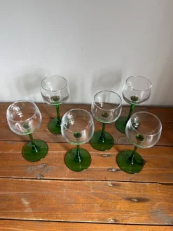 6 verres à pied