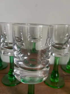 11 verres à pied
