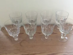 8 verres à pied