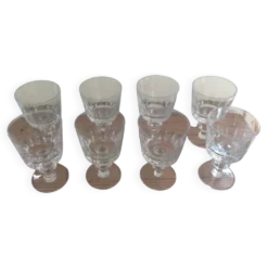 8 verres à pied