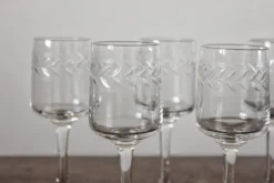 5 verres à pied à digestif en cristal gravé frise feuilles de lauriers