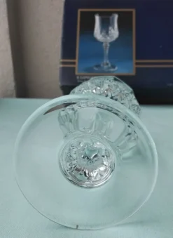 6 verres à pied en cristal