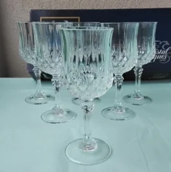 6 verres à pied en cristal