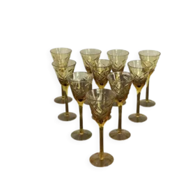 Verres à pied en verre ambré