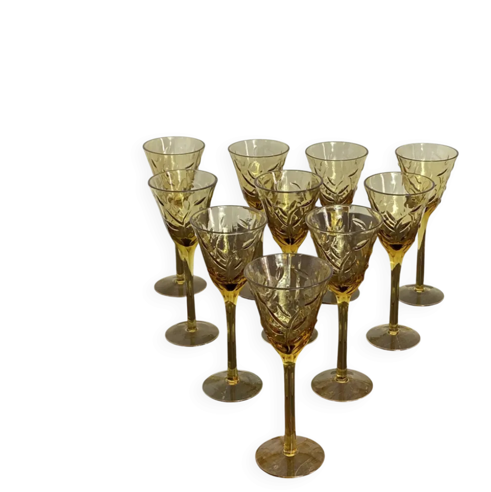 Verres à pied en verre ambré