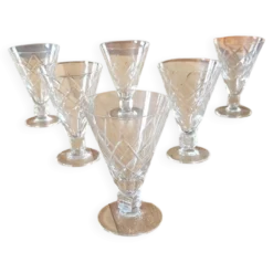 6 verres à pied en verre gravé
