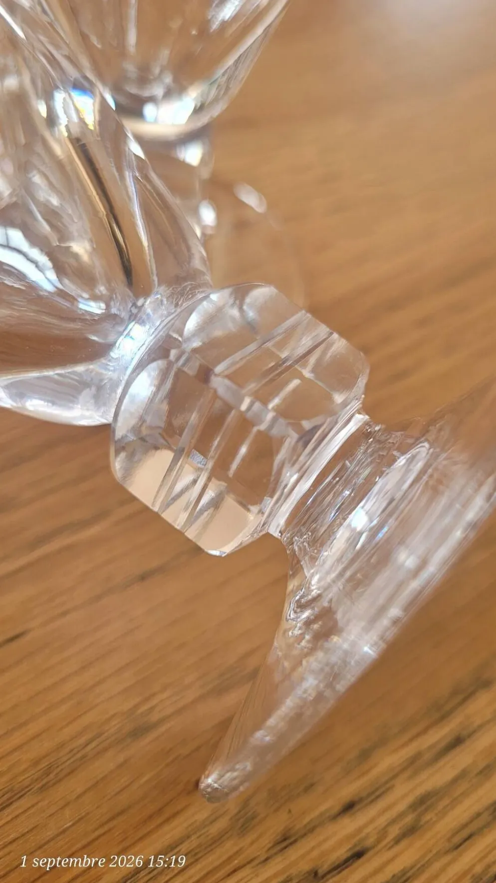 6 verres à pied en verre gravé