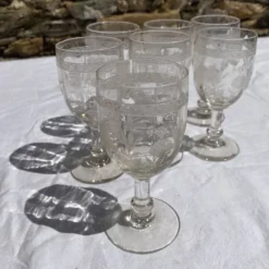 Verres à pieds 12 cm gravure feuillage